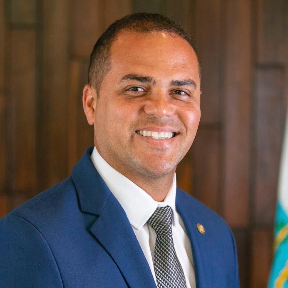 Deputado Felipinho Ravis propõe linha direta de Nova Iguaçu para Ipanema