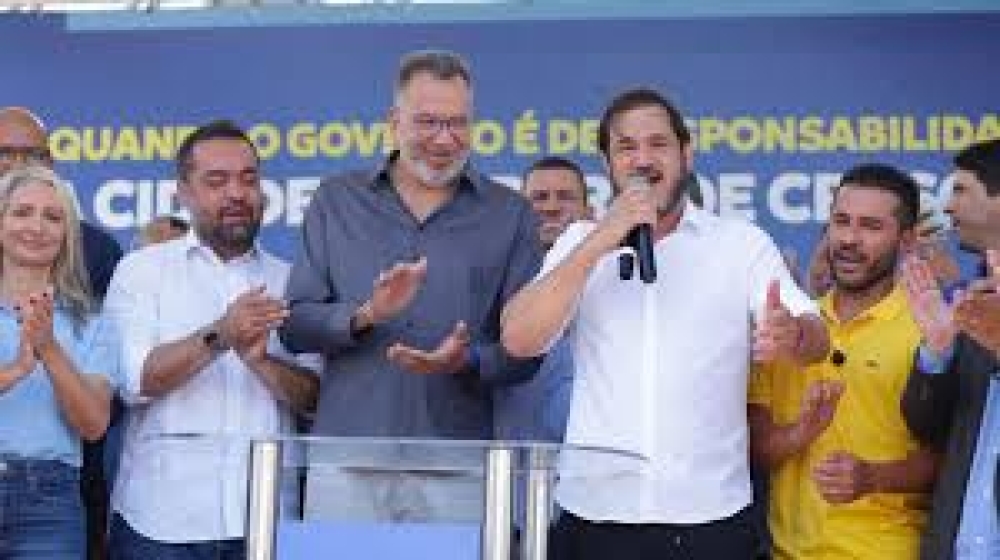 Prefeito de Belford Roxo anuncia candidatura com 90% de aprovação; Governador considera federação União-Progressista caso PL não respeite suas preferências