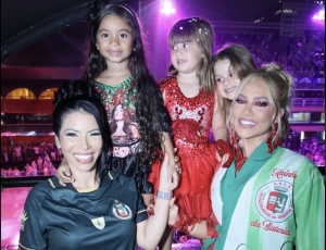 Tatiane Oliveira celebra amor, fé e legado no Carnaval ao lado da família na Acadêmicos do Grande Rio