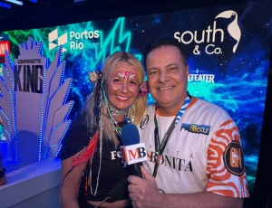 Vivi Fernandes exalta temática de inclusão do Camarote King e revela torcida pela Grande Rio no primeiro dia do Grupo Especial