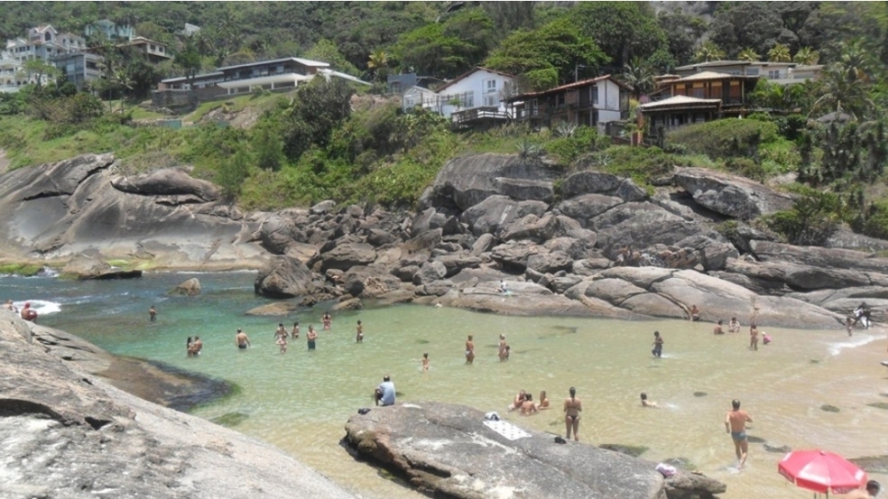 A praia eleita uma das melhores do Brasil que fica a apenas 35 minutos de Niterói e é perfeita para um bate e volta