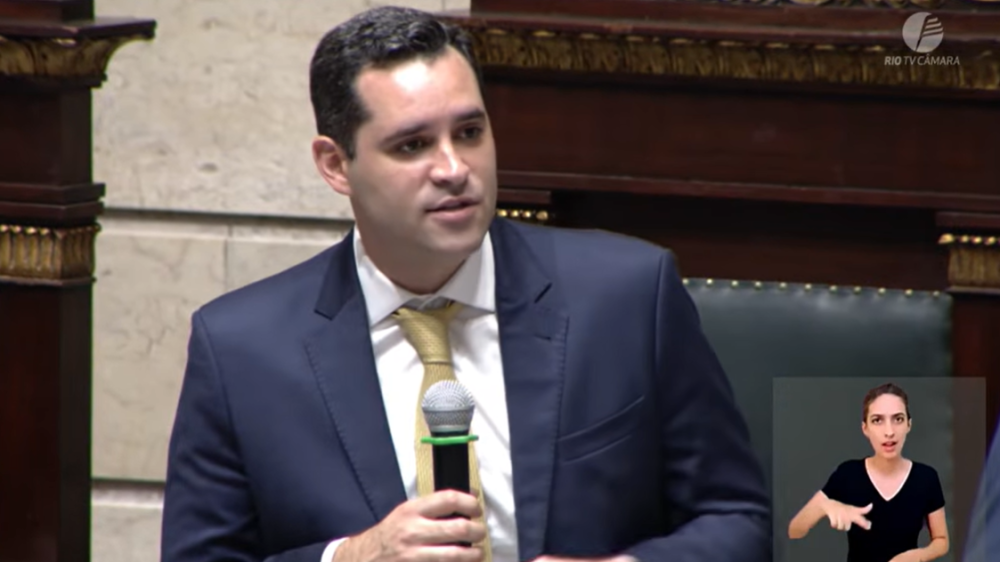 Eduardo Cavaliere anuncia Decreto emergencial: Prefeitura cede à pressão da PF e só guarda concursado poderá portar arma