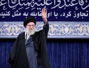 Censura e monopólio: entenda como o regime iraniano controla a mídia e silencia a oposição