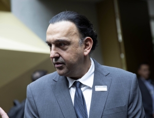 Vice de Tarcísio é investigado por suspeita de lavagem 