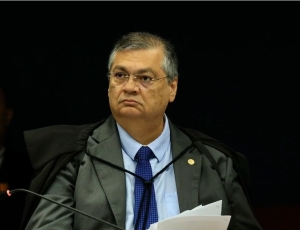 Penduricalhos pagos a magistrados poderiam derrubar mais da metade do déficit de juízes no país