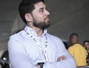 Quem é Caio David: a liderança jovem que renova, fortalece e projeta o futuro da Beija-Flor e de Nilópolis