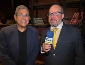 João Guilherme celebra 37 anos de carreira e realiza sonho na FlaTV