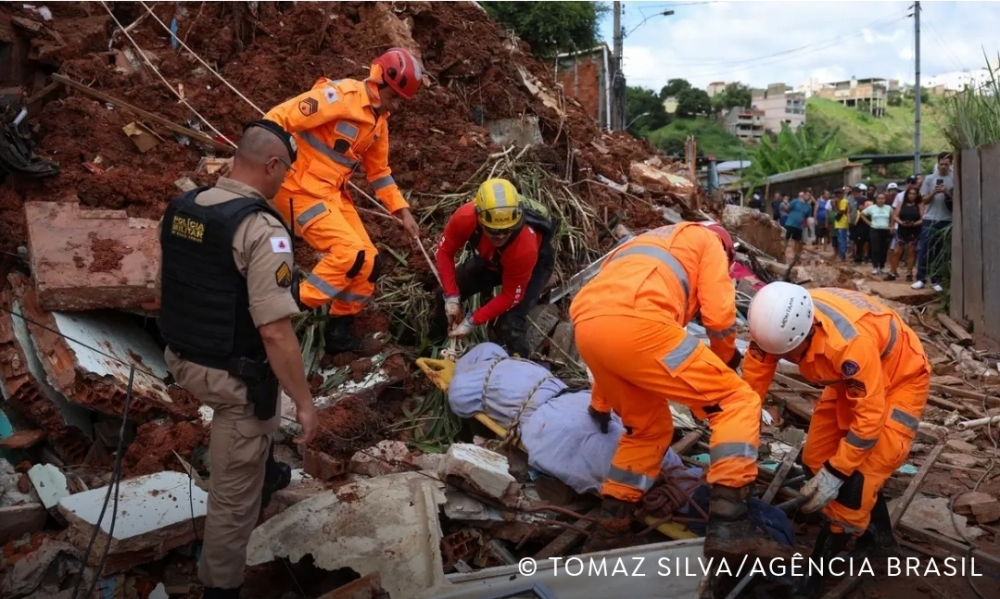Chuvas em MG já deixaram 47 mortos e 20 desaparecidos