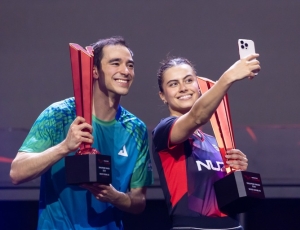 Tênis de mesa: Calderano e Bruna Takahashi conquistam o Smash de Singapura