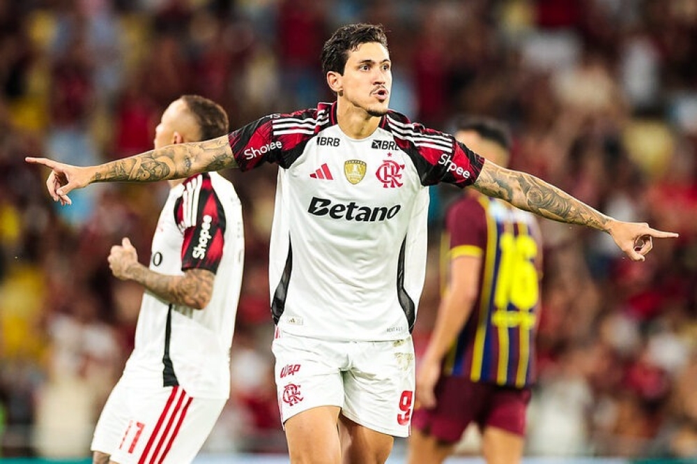 Flamengo é vaiado por 25 mil torcedores mesmo com um impressionante placar agregado de 11 a 0 contra Madureira na semi-final do Carioca