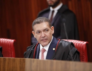 Eleições: TSE veta propaganda com IA 72 h antes da votação 