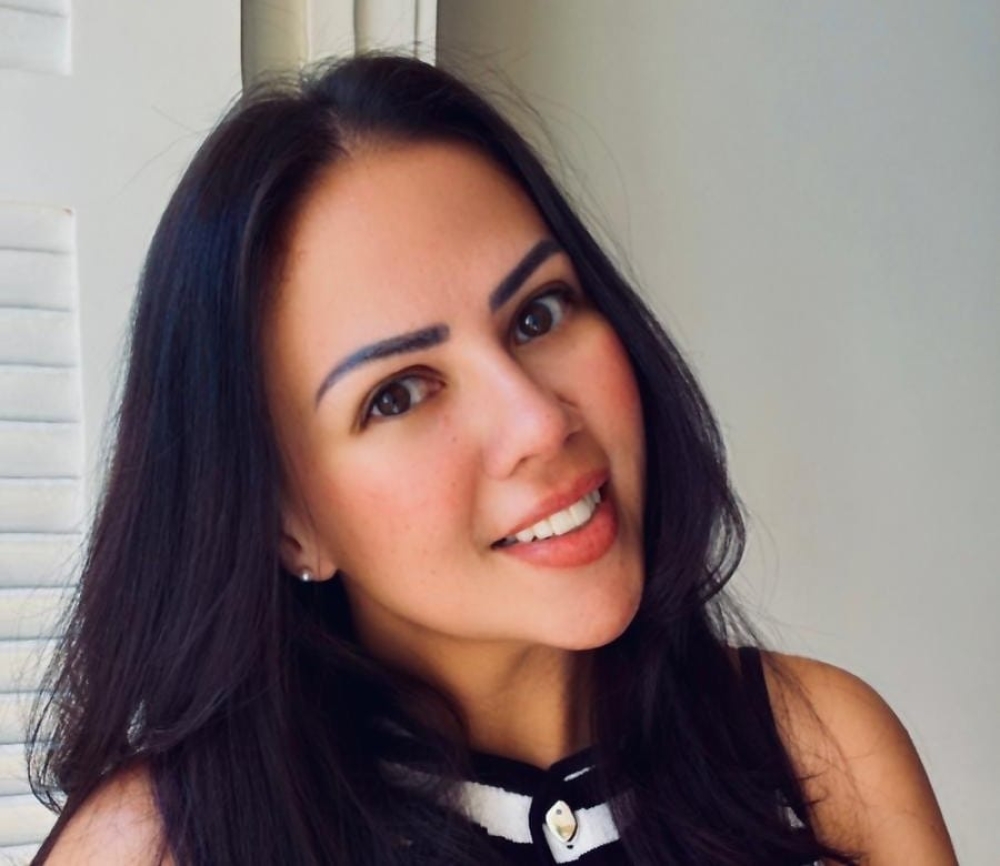 Flávia Gomes está no Brasil para lançar livro e ministrar consultorias sobre internacionalização empresarial