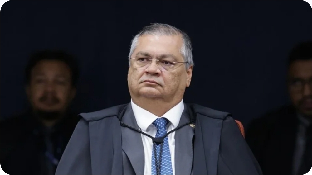 Dino suspende quebra de sigilo de Lulinha e outros alvos da CPI do INSS