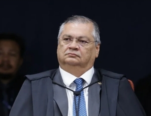 Dino suspende quebra de sigilo de Lulinha e outros alvos da CPI do INSS