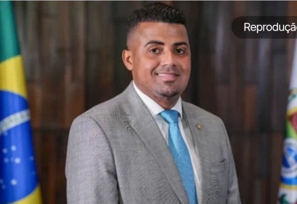 https://www.ultimahoraonline.com.br/noticia/pf-prende-delegado-envolvido-em-caso-do-ex-deputado-th-joias