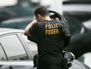 PF prende delegado envolvido em caso do ex-deputado TH Joias