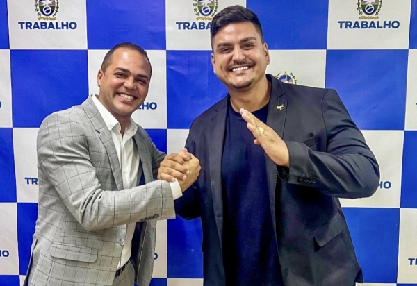 https://www.ultimahoraonline.com.br/noticia/dudu-padrinho-anuncia-pre-candidatura-a-deputado-federal-e-movimenta-cenario-politico-na-baixada-fluminense