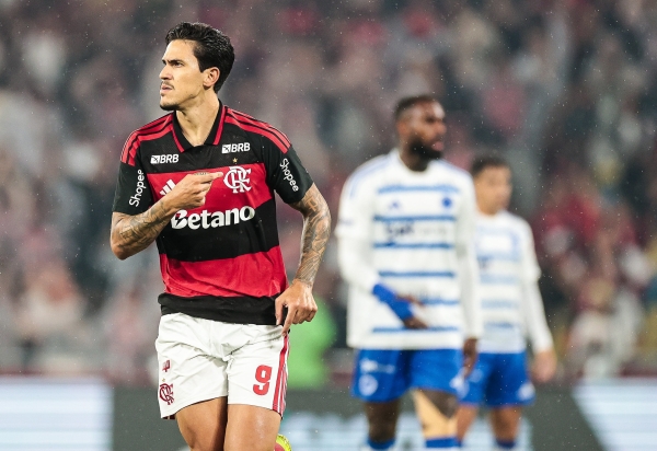 https://www.ultimahoraonline.com.br/noticia/flamengo-vence-o-cruzeiro-e-se-aproxima-do-g4-do-brasileirao