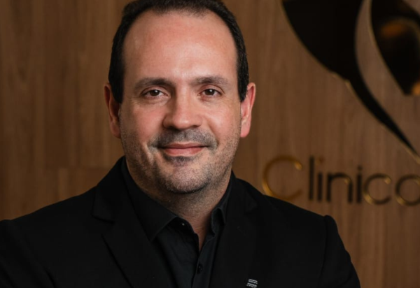 https://www.ultimahoraonline.com.br/noticia/clinica-ibelli-apresenta-modelo-de-franquia-de-estetica-e-aposta-em-expansao-no-setor-de-beleza