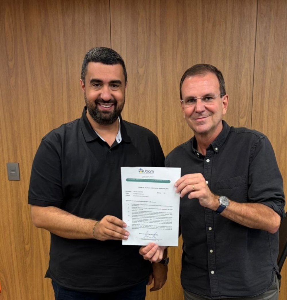 De saída da Prefeitura, Paes se filia à União Brasileira de Apoio dos Municípios, presidida estadualmente pelo prefeito de Teresópolis