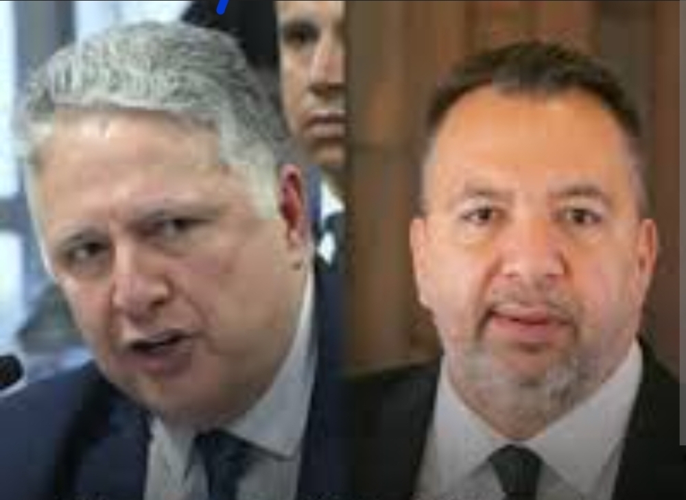  'Milicianos e capangas': Garotinho rispidamente rebate ordem de deletar postagens