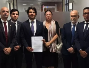 Tensão no Rio: Vereador Deixa Prisão e PSD Denuncia 'Arma Política' em Brasília
