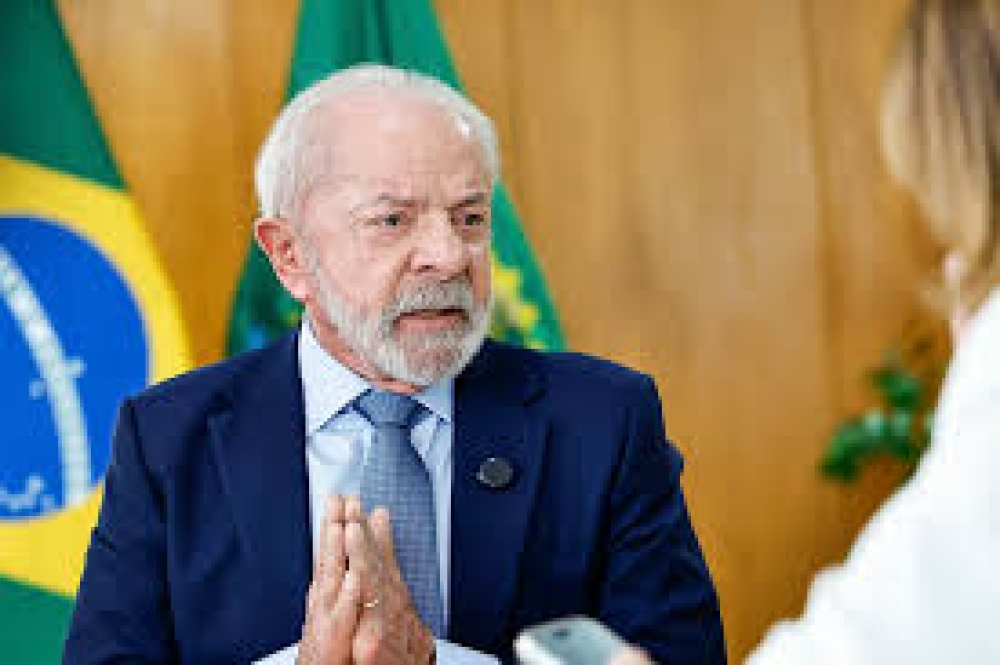 Lula afirma ter proibido assessor do governo Trump de entrar no Brasil