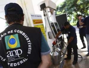PF, ANP e Procon's vão fiscalizar preços de combustíveis