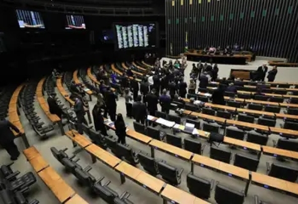 Supremo condena deputados do PL por corrupção passiva