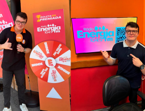 Apresentador Thiago Loures reformula o programa “É POP” na rádio e estreia ao vivo às sextas-feiras