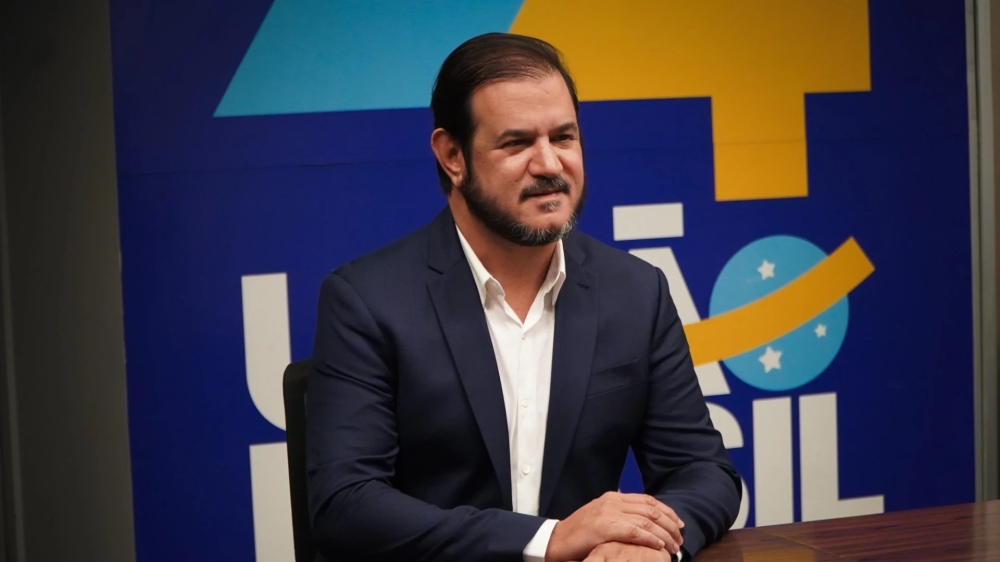 Presidente do União Brasil, Antônio Rueda, após negar, admite atuação em mais de 1.000 audiências e 400 acordos para o Banco Master