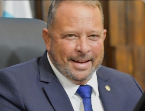 Alerj corre contra o tempo para blindar poder legislativo antes da reforma de Ricardo Couto