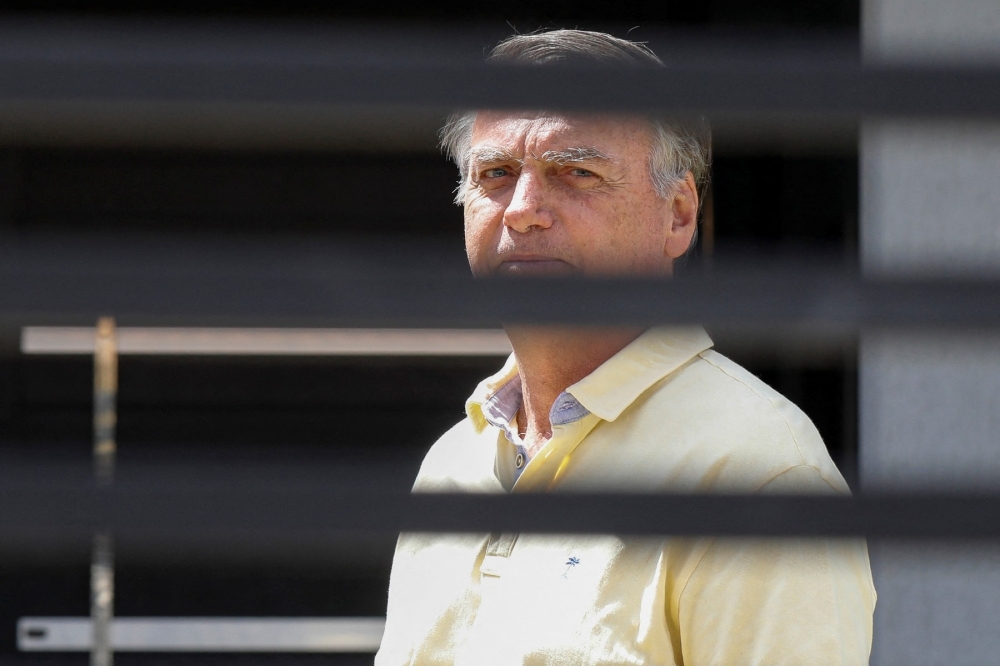 Prisão domiciliar de Bolsonaro ocorre em meio a pressão no STF e novo contexto na política