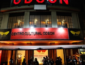 Aos 100 anos, Odeon representa resistência do cinema de rua no Rio