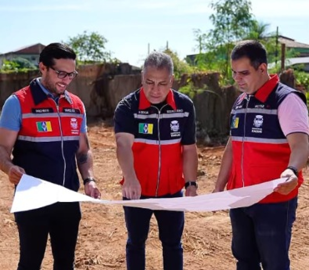 Prefeito anuncia Escola em Tempo Integral e nova Creche com recursos do PAC em Itaguaí