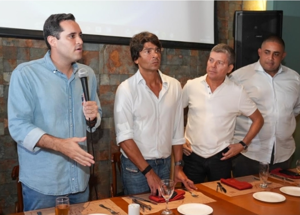 Carnaval 2027: Prefeito anuncia expansão com mais três escolas nas séries Ouro, Prata, Bronze, além do Grupo Especial