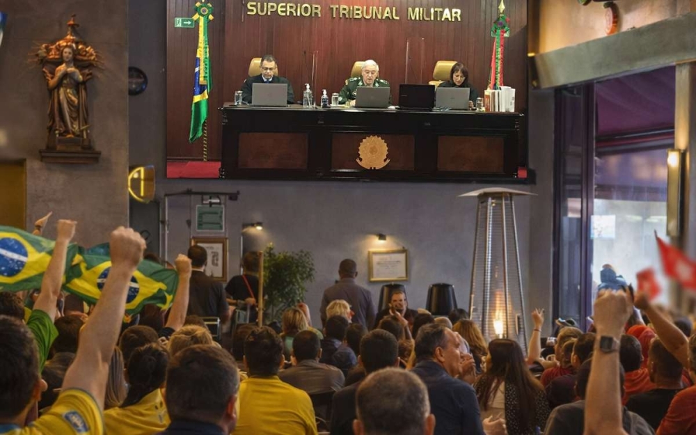 Condenação unânime no STM revela padrão da Corte e coloca Heleno, Garnier e Paulo Nogueira sob risco real de perda de patente