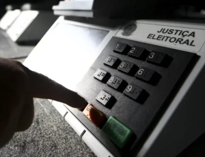 INFIDELIDADE PARTIDÁRIA NO SISTEMA PROPORCIONAL