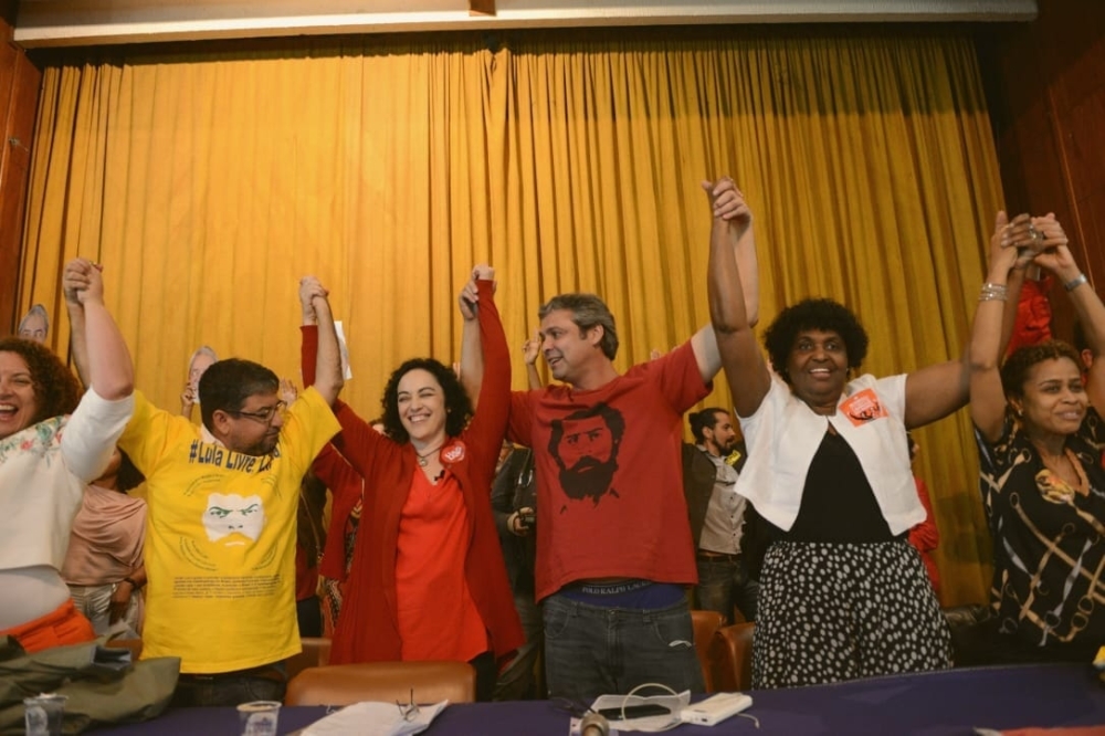 Freixo, Feghali e Lindbergh puxam chapa de vinte nomes para conquistar até dez cadeiras na Câmara Federal, veja lista