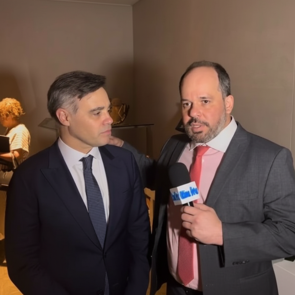 Ministro do STF André Mendonça no radar de homenagens da Alerj