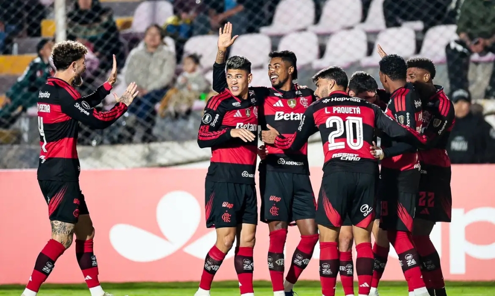 Flamengo inicia Copa Libertadores com vitória na altitude de Cusco. Palmeiras arranca empate com o Junior Barranquilla na Colômbia