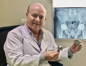 Quatro décadas: a trajetória do ortopedista que trouxe a artroscopia de quadril para o Brasil
