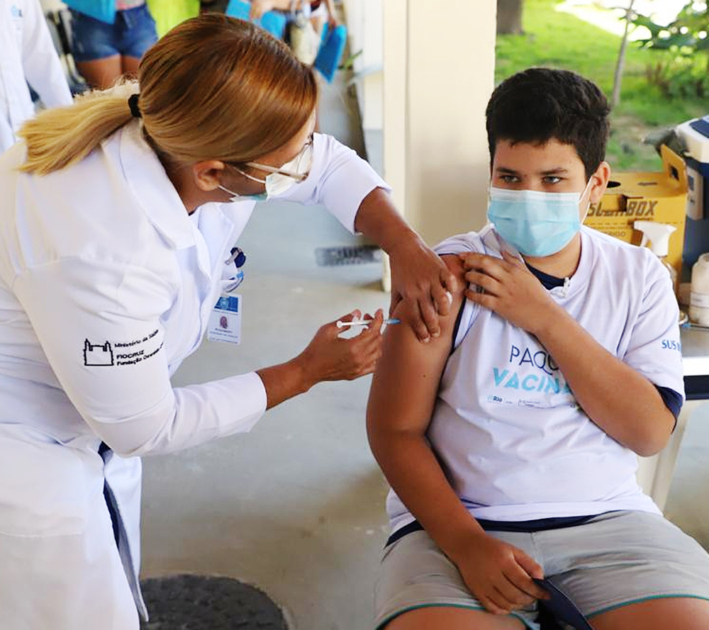 Projeto ‘PaqueTá Vacinada’ imuniza adolescentes
