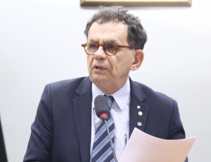 Projeto de Reimont quer evitar fraudes em postos de combustíveis