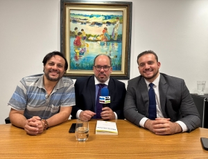 Christopher Goulart (neto do ex-presidente João Goulart) revela memórias de quem nasceu banido do Brasil e BrunoTalpai advogado especializado em anistia complementa com sua obra sobre a 'transição democrática inacabada'