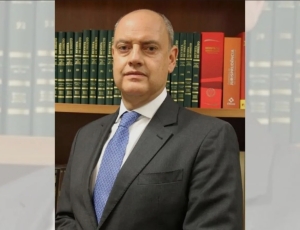 Ricardo Couto extingue 3 subsecretarias e corta 383 cargos promovendo enxugamento na máquina pública do Rio