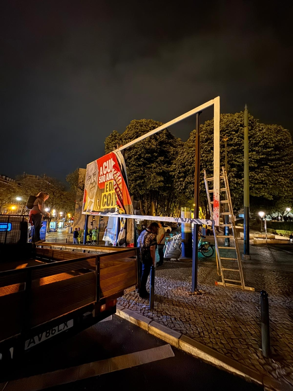 Prefeito de Lisboa manda retirar faixas de crítica a Lula às vésperas de visita
