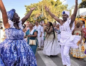 AFOXÉ FILHOS DE GANDHI CELEBRA O DIA DO TRABALHADOR COM UMA GRANDE FESTA 