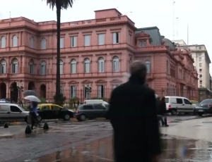 Milei proíbe acesso de jornalistas à Casa Rosada: “ataque à imprensa”