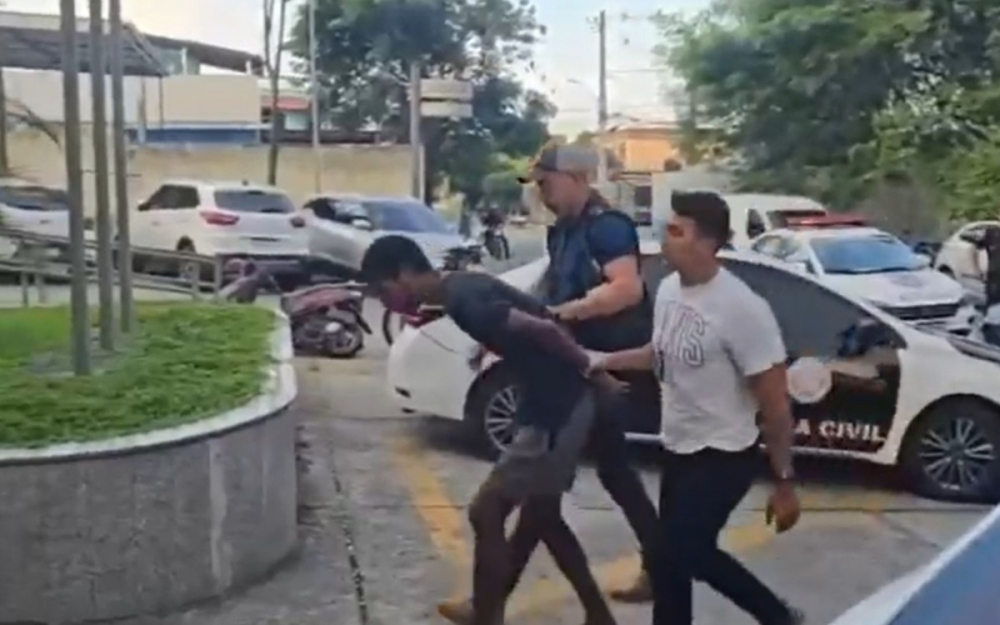 Filho invade clínica, agride a própria mãe e é preso em flagrante no Rio